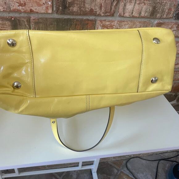 Coach Gallery Tote Yellow Patent Leather Shoulder Bag - Picture 10 of 10